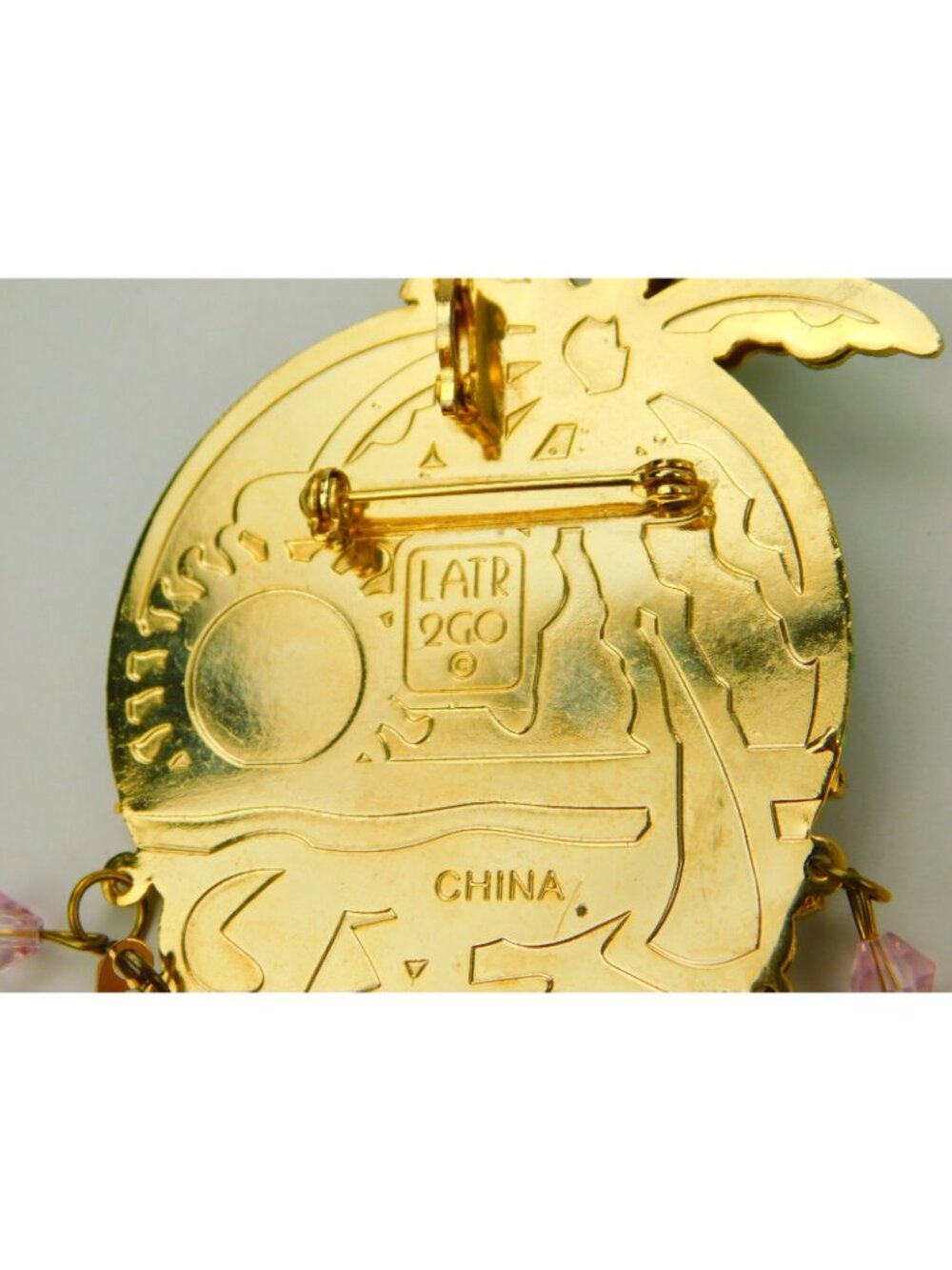 LATR 2GO Lunch At the Ritz Tropical Beach Brooch Enhancer Pendant Sun Palm 4.5" - Picture 6 of 6